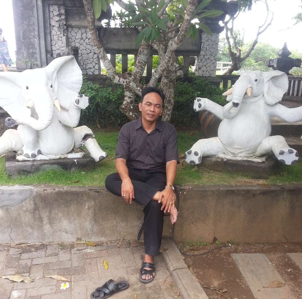 I Wayan Nuarsa Seklah Anak